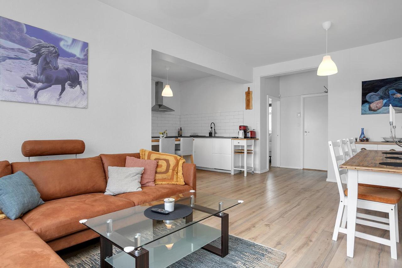 V53 Lovely 2 Bedroom Apartment In Reykjavík Kültér fotó